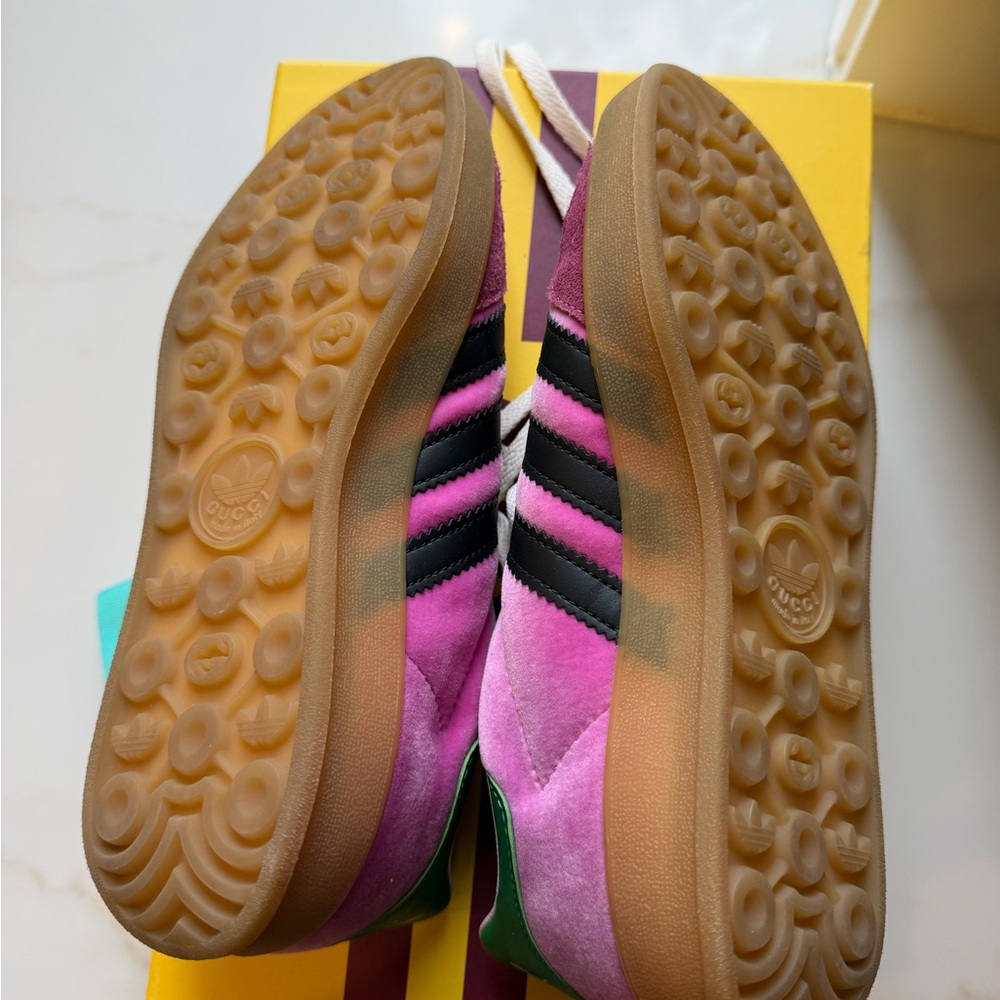 Gucci Pink and Green Sneakers - Picture 4 of 7
